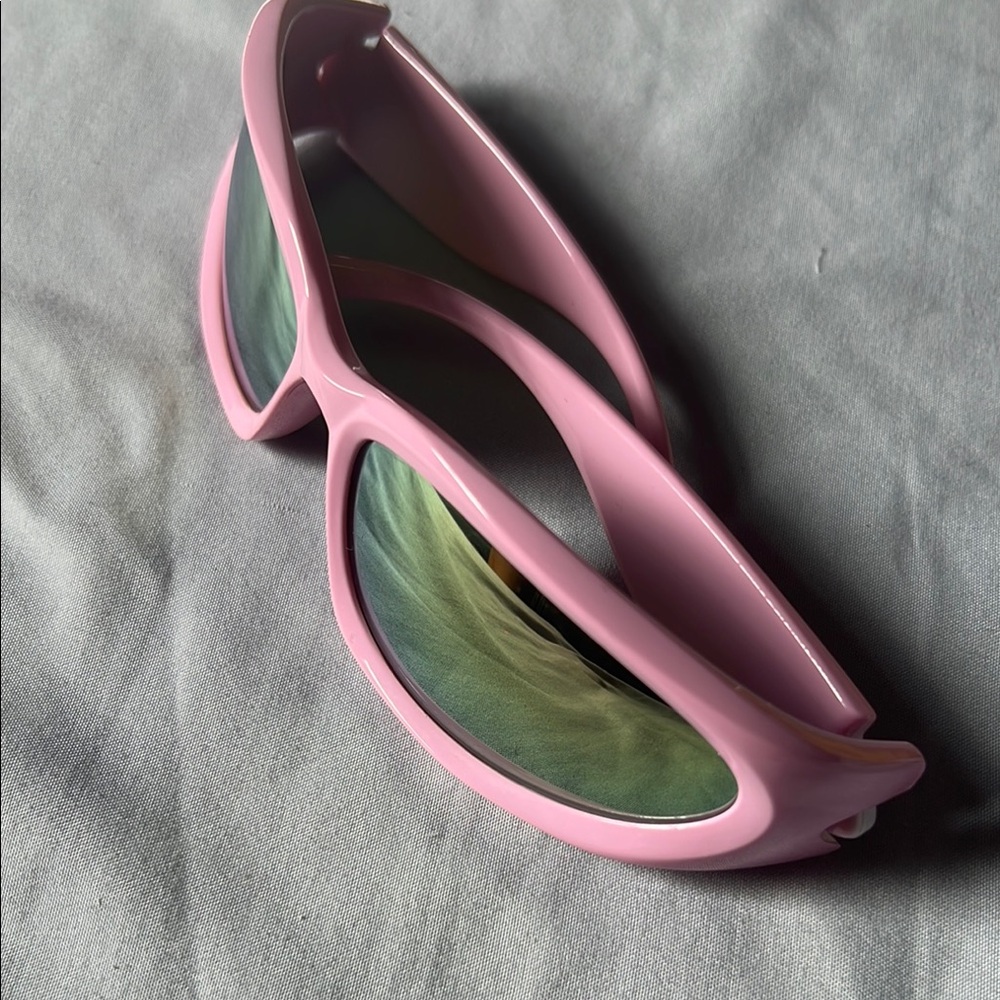 Stylish Pink Sunglasses